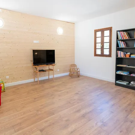 Le Club Apartment Talasani
